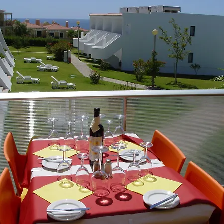 Quinta Figueirinhas & Quintinha Village Apart-hotel Porches (Algarve)