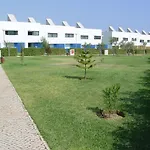 Quinta Figueirinhas & Quintinha Village 3*