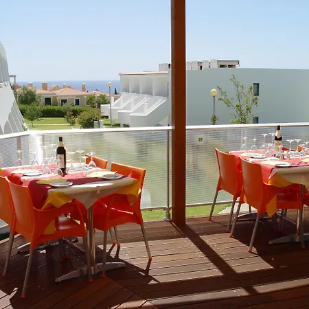 Quinta Figueirinhas & Quintinha Village 3*