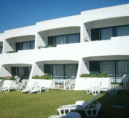Quinta Figueirinhas & Quintinha Village 3*