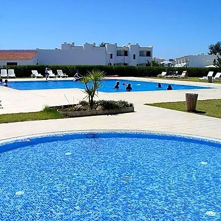 Quinta Figueirinhas & Quintinha Village Aparthotel Porches (Algarve)