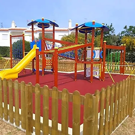 Ξενοδοχείο με διαμερίσματα Quinta Figueirinhas & Quintinha Village