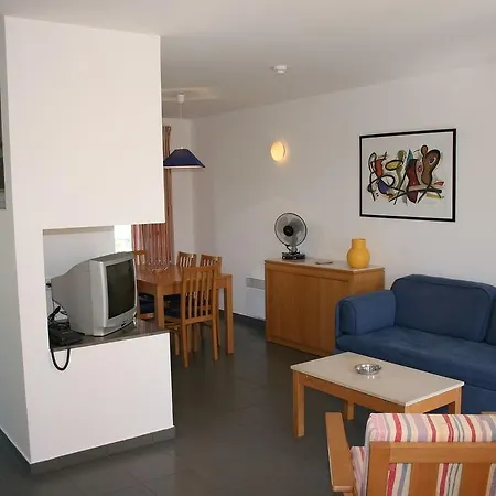 Quinta Figueirinhas & Quintinha Village Aparthotel 3*