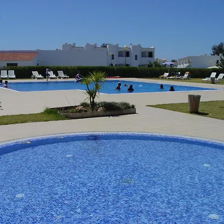 Aparthotel Quinta Figueirinhas & Quintinha Village Porches (Algarve)