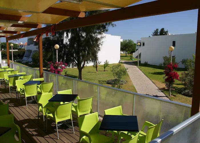 Quinta Figueirinhas & Quintinha Village 3*